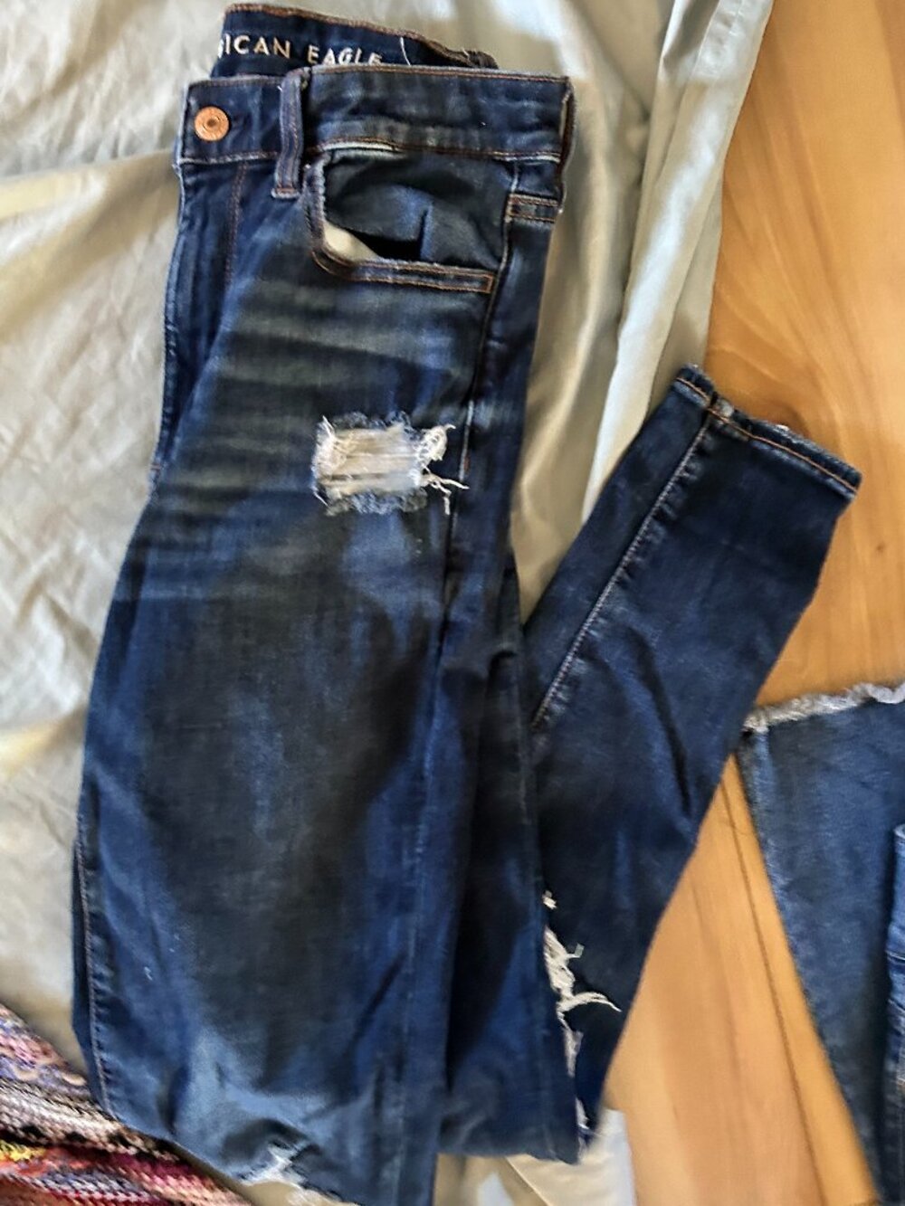 AEO dream jean size 8 womens denim blue jeans pants eight stretch distressed
